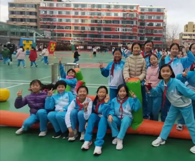 学生每天综合体育活动不低于2小时构建起