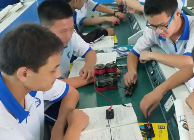 经过将大赛理念融入生计教育教育变革引