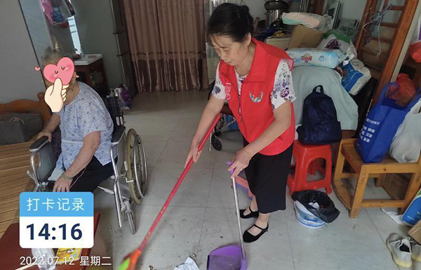 “因为自己淋过雨，所以也想给别人撑把伞” 深圳大浪残联新模式很暖心4.jpg