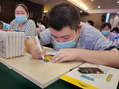 30组残障者家庭参与深圳首届原生艺术康复训练