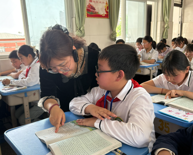 讲堂不再枯燥乏味教师讲课方法的改变变