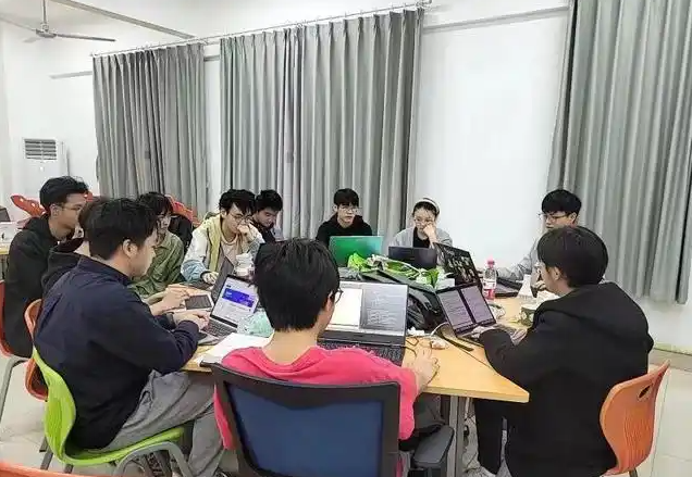 组织学习的陪同者和心灵的陪护者引导学生培育批判性思维 组织学习的陪同者和心灵的陪护者引导学生培育批判性思维