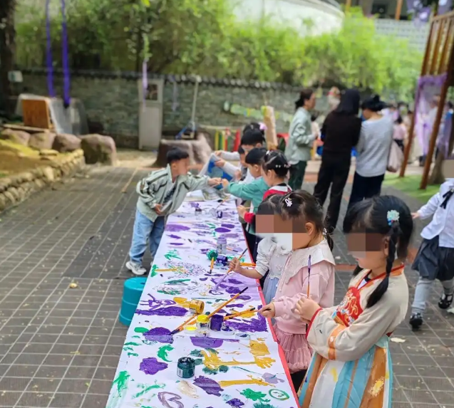 蓝丝带一片紫藤花一次温暖相遇交融教育