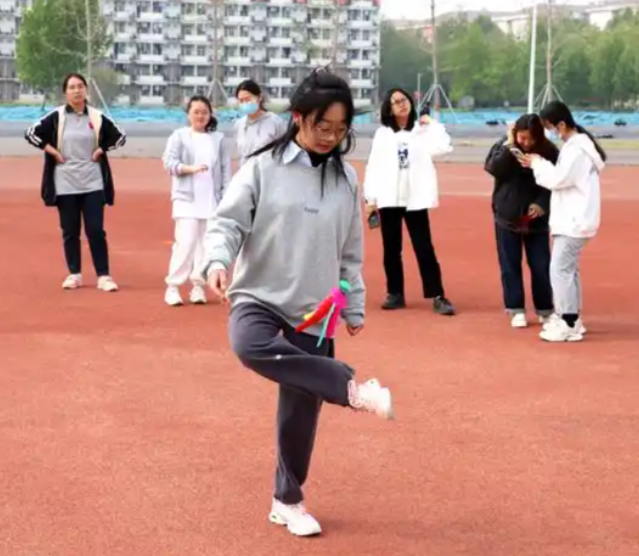 很好的渠道学生也能够找到很多伙伴不只