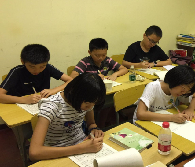 打造这些可感可学的勉励典范引领带动众